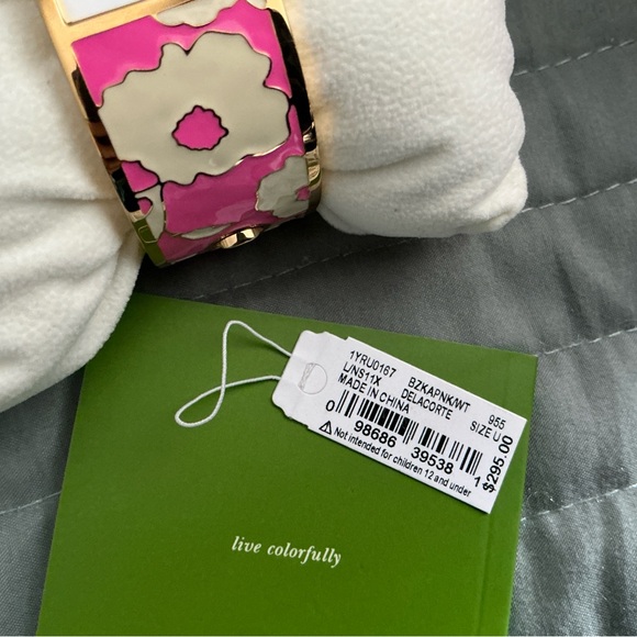 Kate Spade New York Picnic Floral Delacorte Enamel Bangle Watch NIB - Picture 3 of 12